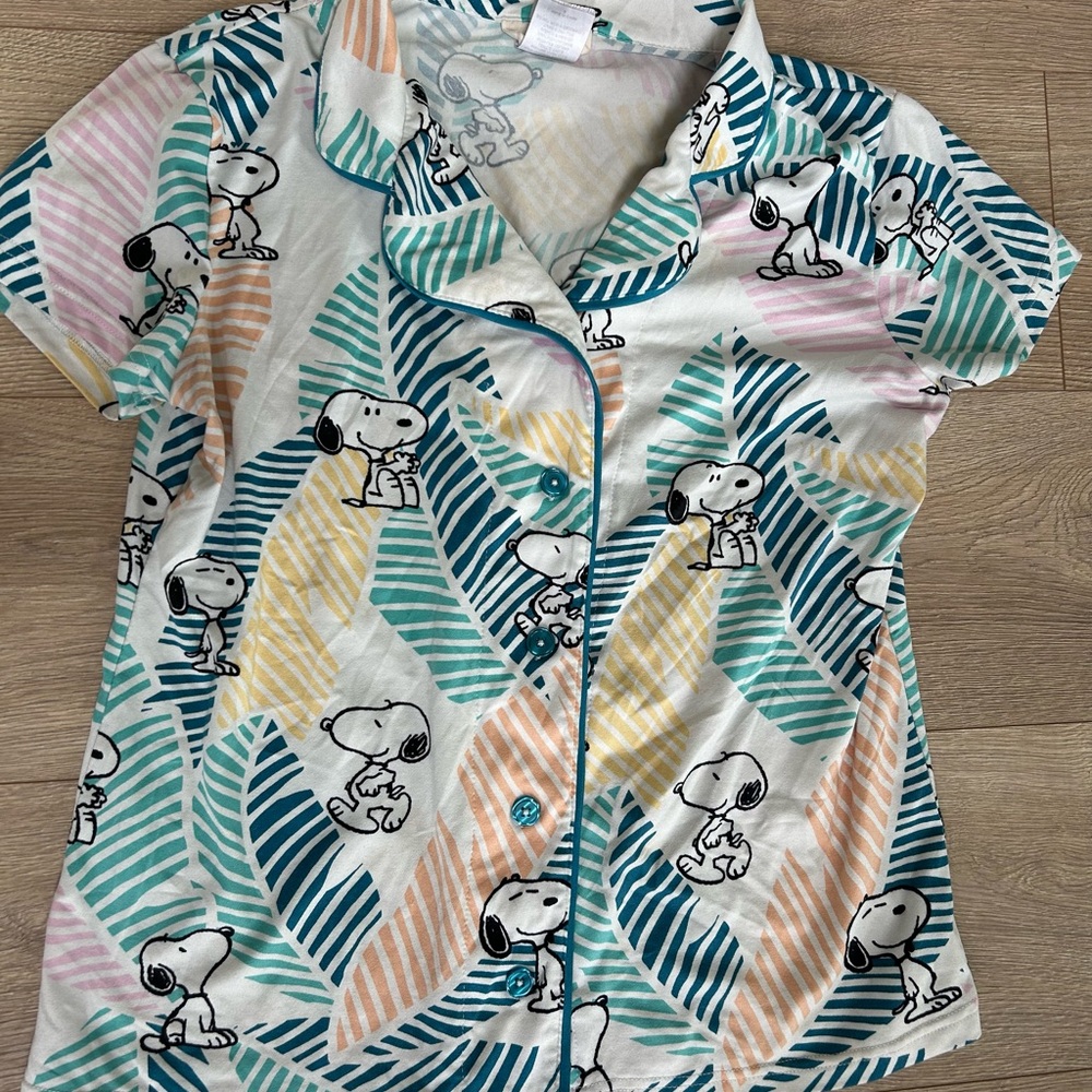 Snoopy Munki Munki Size small Pajama Shirt Button Up Shirt Sleeve Colorful